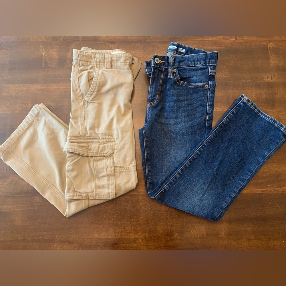 2 pair Boys Old Navy Jeans/Cargo Pants size 7/8.